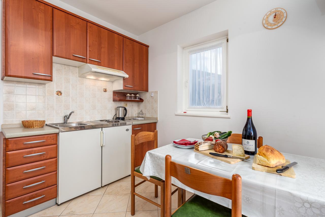 Rona Apartments Ani Icici Bagian luar foto